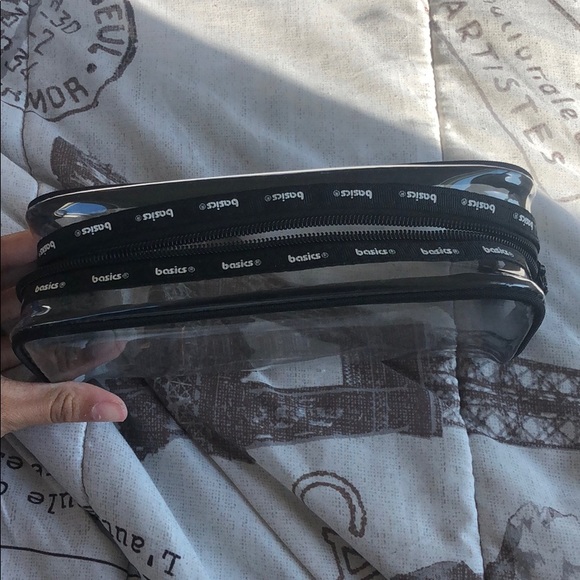 Clear makeup bag - Picture 2 of 2